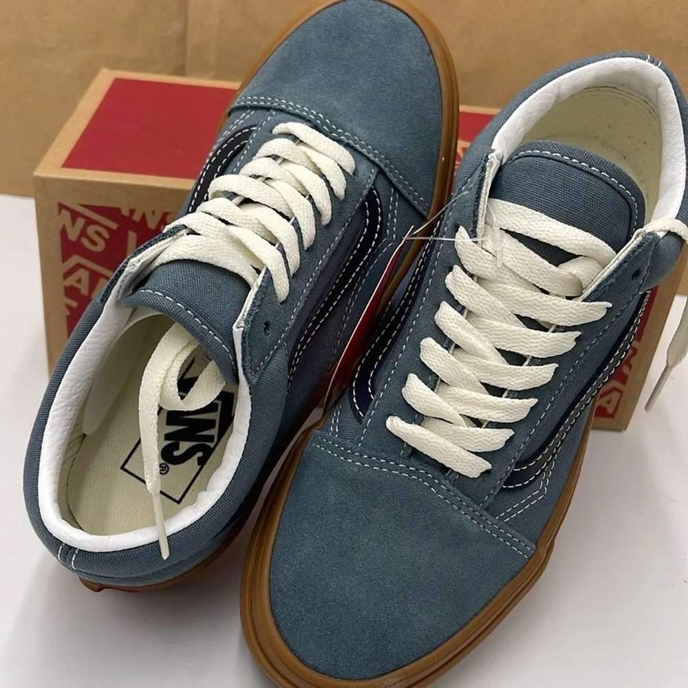 Vans WMNS Old Skool
Vintage Gum Stormy Weather
VN0A5KRSRV2 Sneakers - Picture 12 of 16